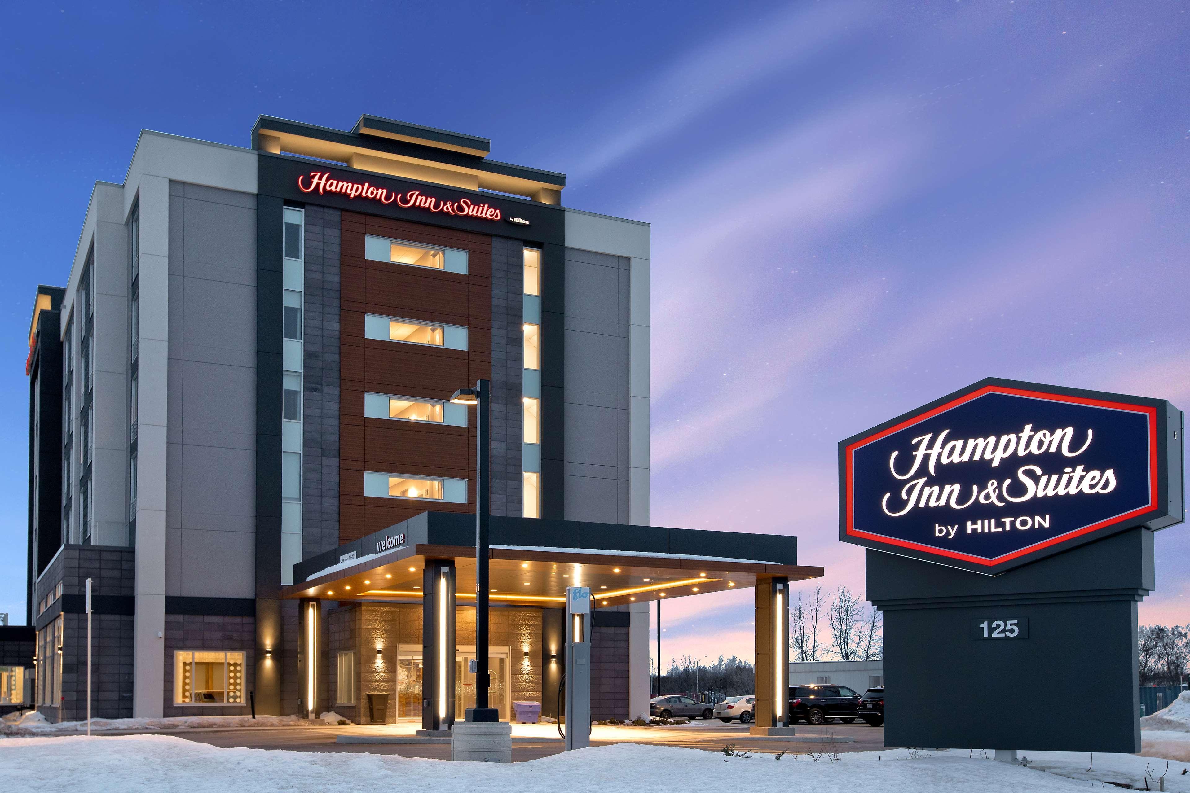 Hampton Inn & Suites Ottawa West, Ontario, Canada Экстерьер фото