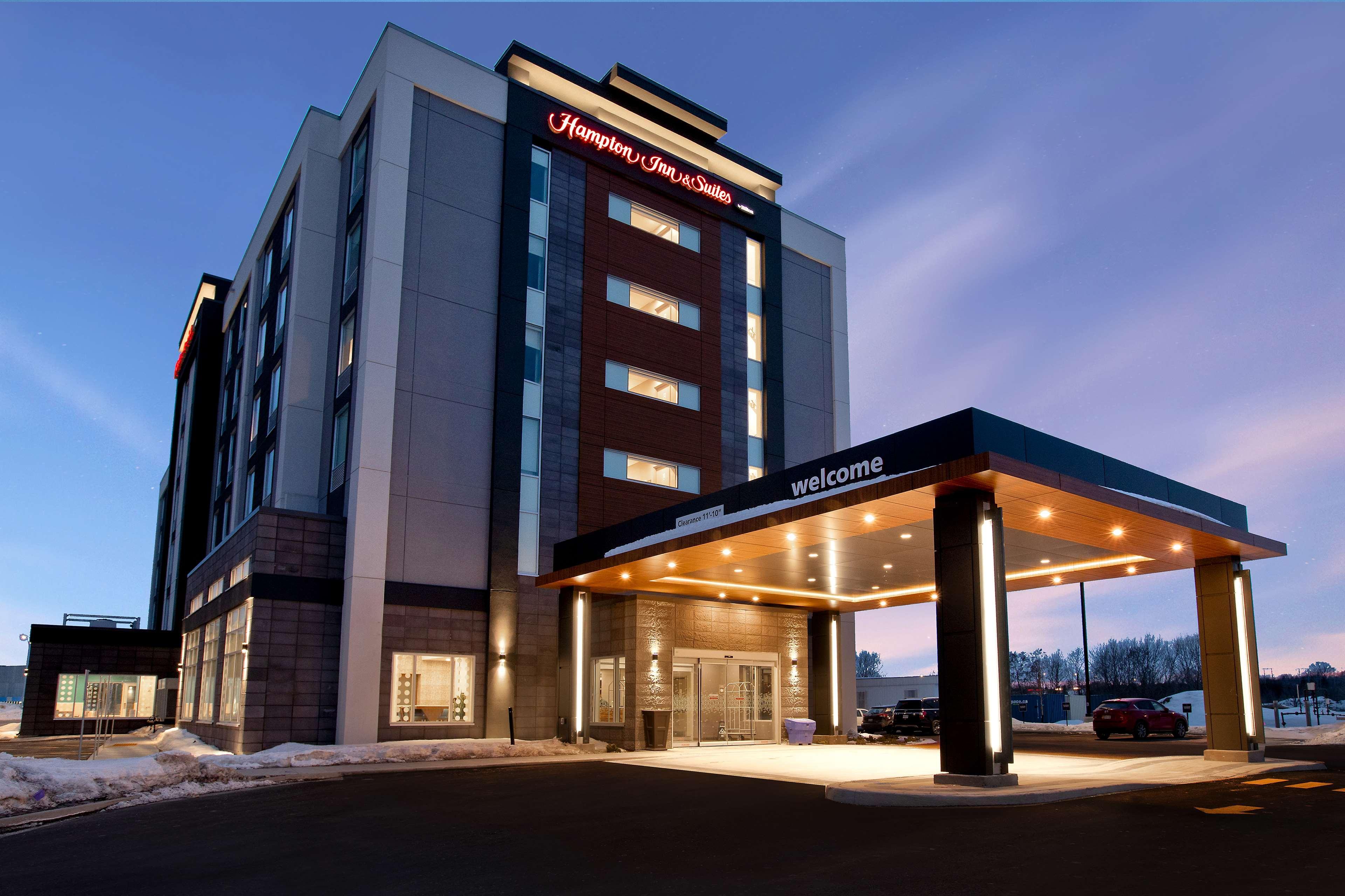 Hampton Inn & Suites Ottawa West, Ontario, Canada Экстерьер фото
