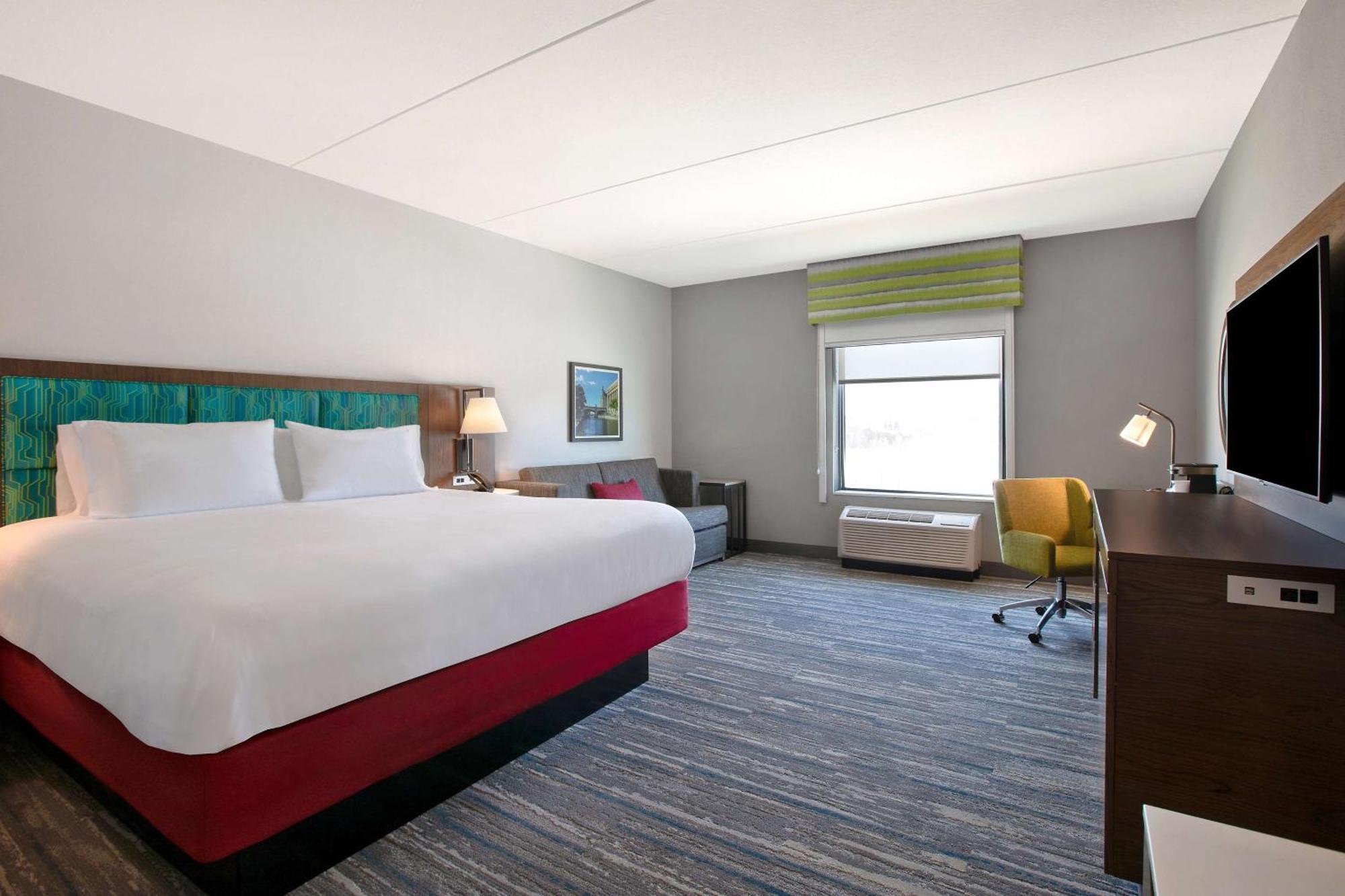 Hampton Inn & Suites Ottawa West, Ontario, Canada Экстерьер фото