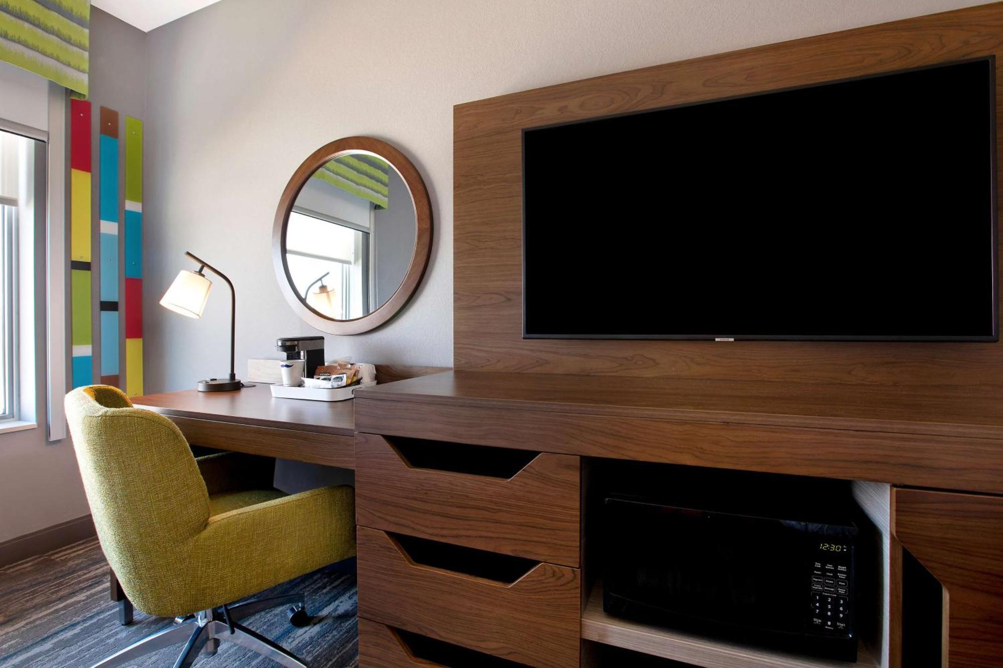 Hampton Inn & Suites Ottawa West, Ontario, Canada Экстерьер фото